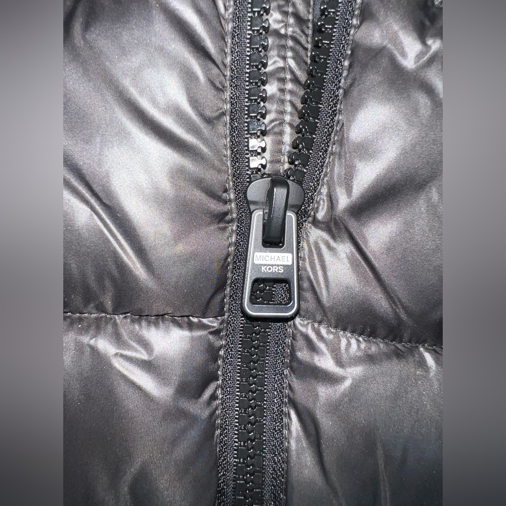 Michael Kors Puffer Coat Youth XXL Size 18/20 -‎ NEW WITH TAGS - Picture 7 of 8